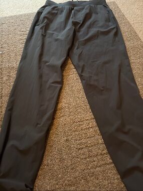 Women’s Grey Lululemon Active Tech Pants - Comfortable Performance